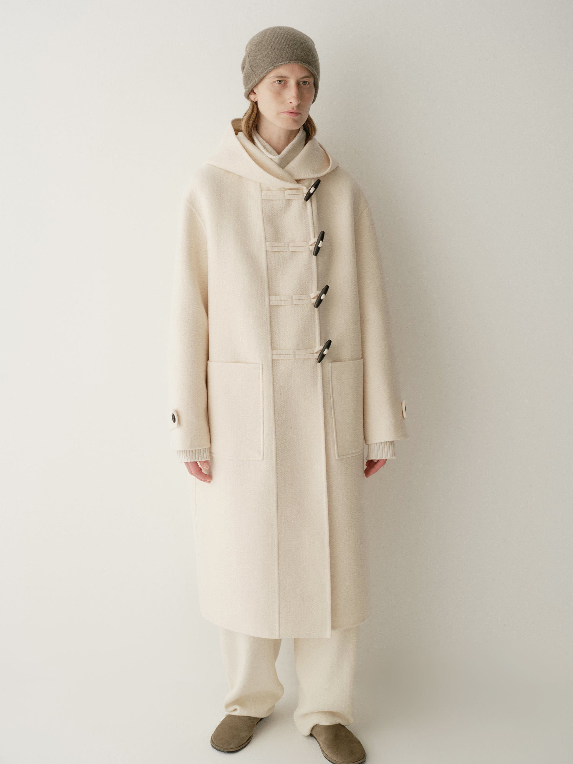 #color_off white