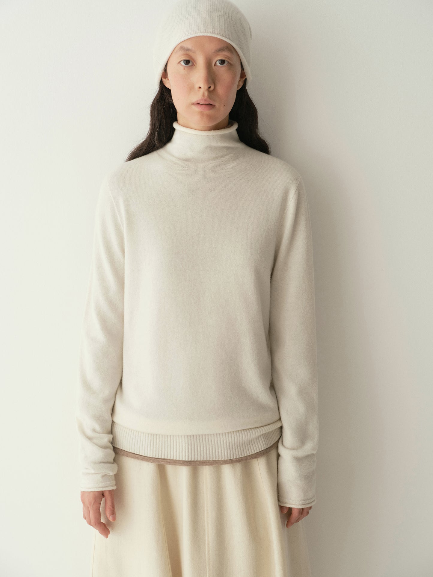 #color_off white