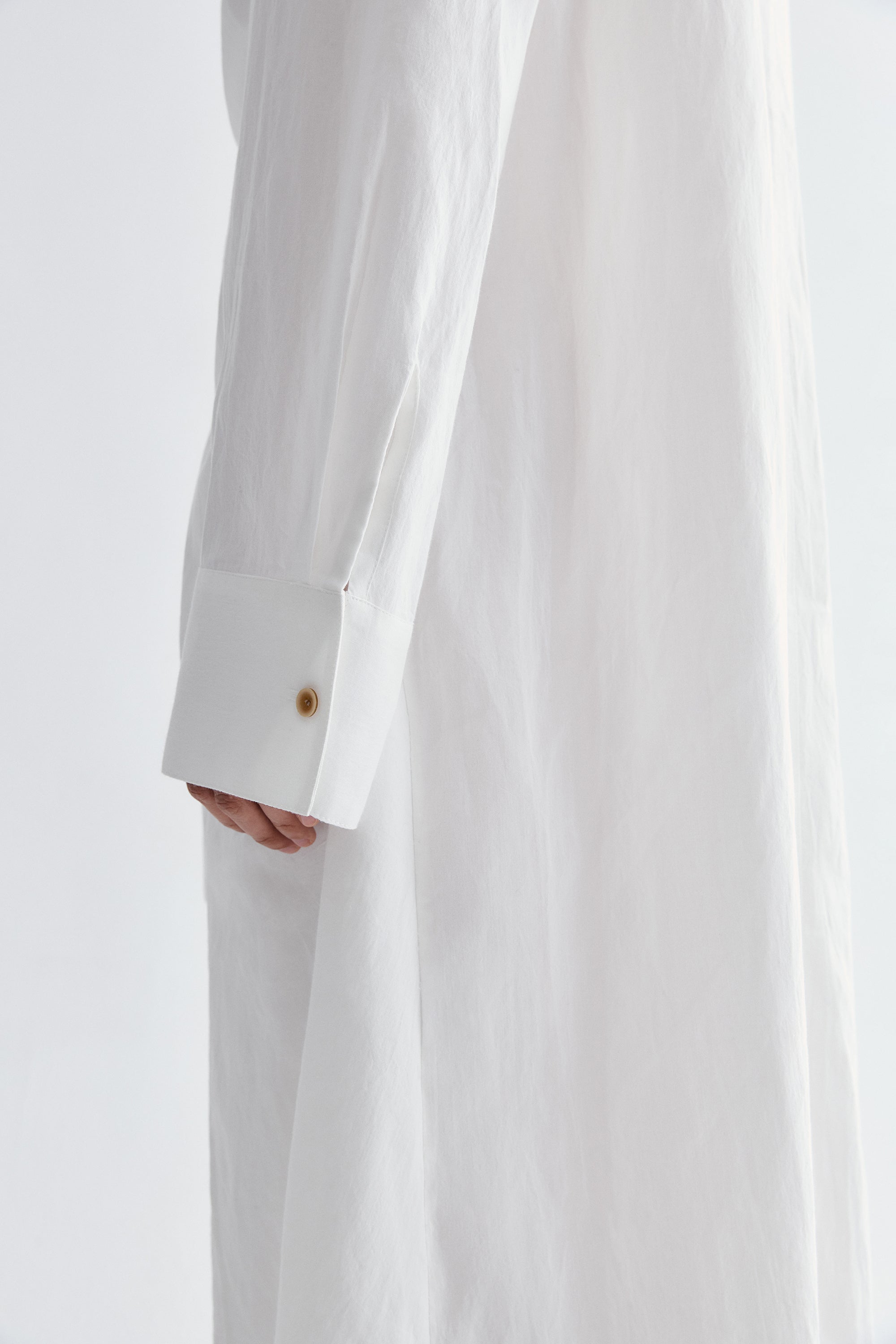 #color_off white