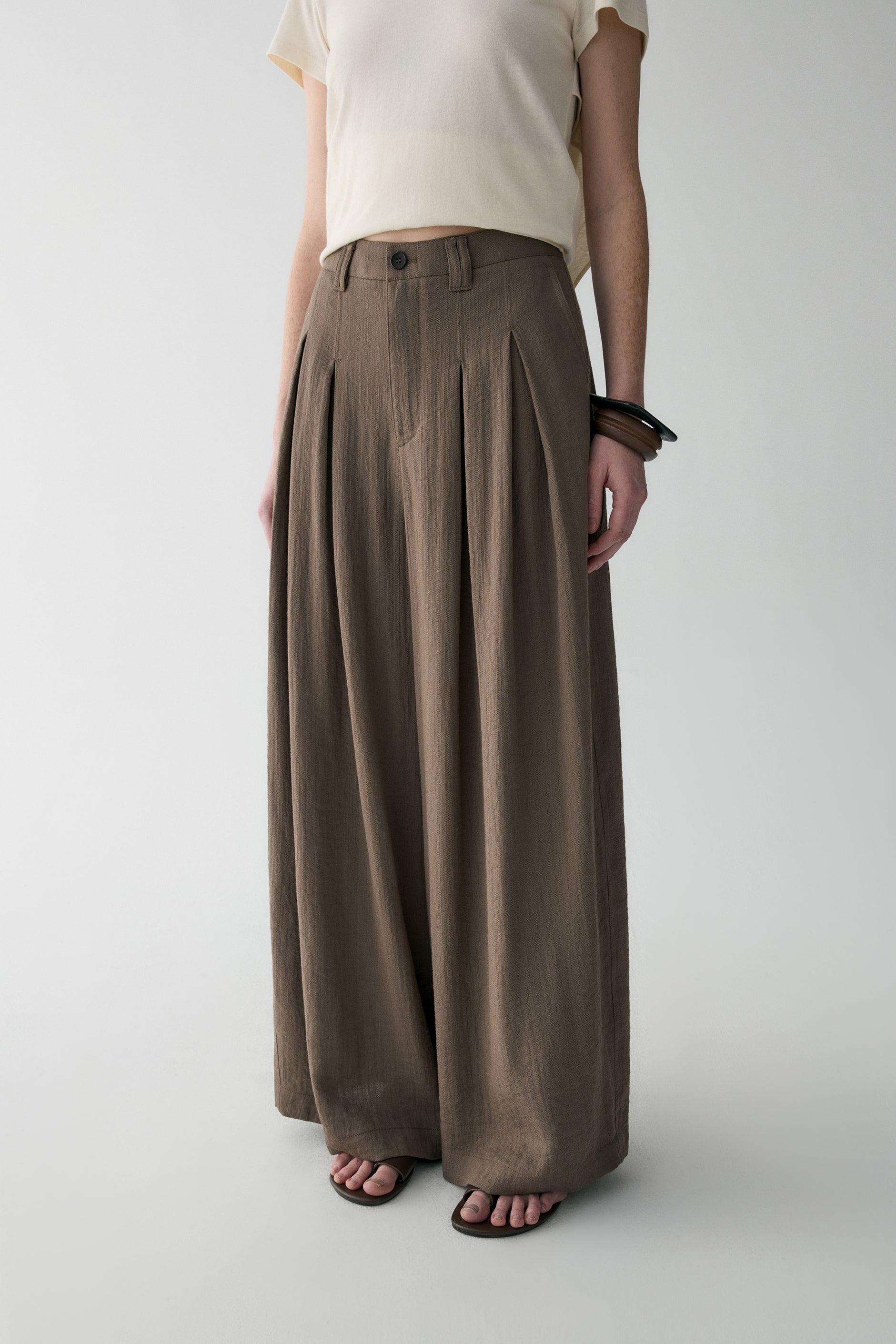 #color_light brown