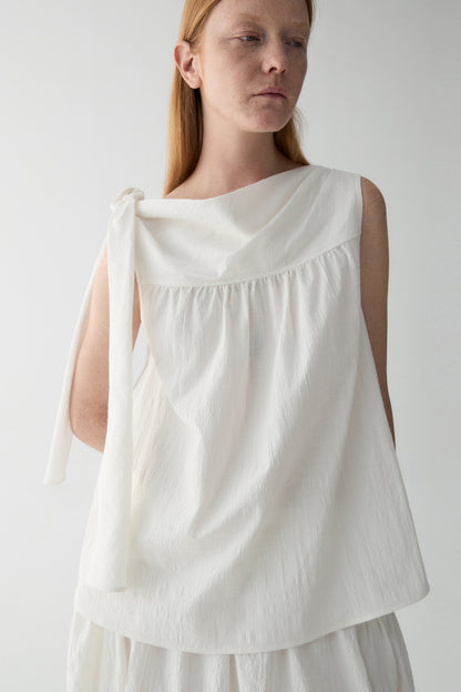#color_off white