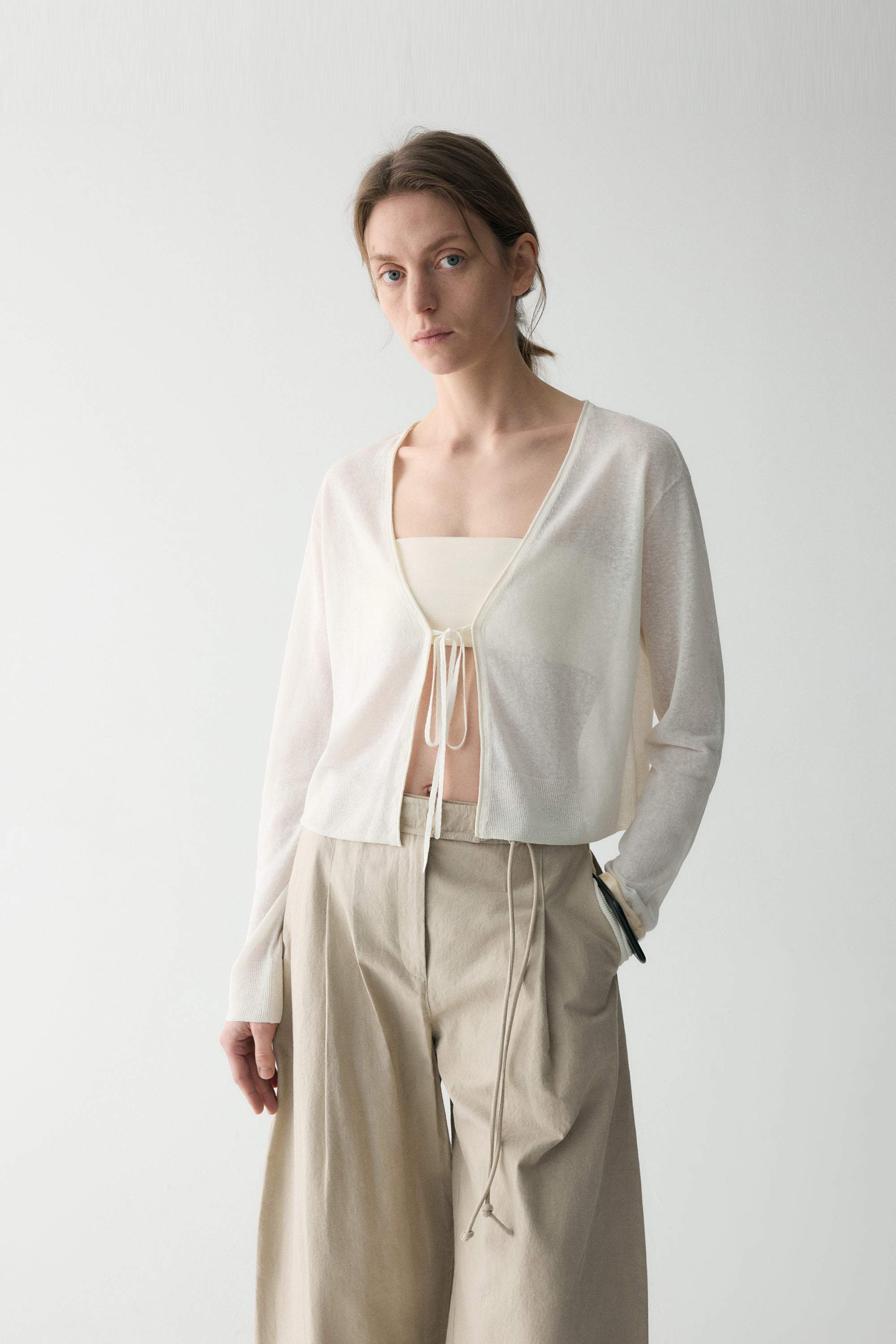#color_off white