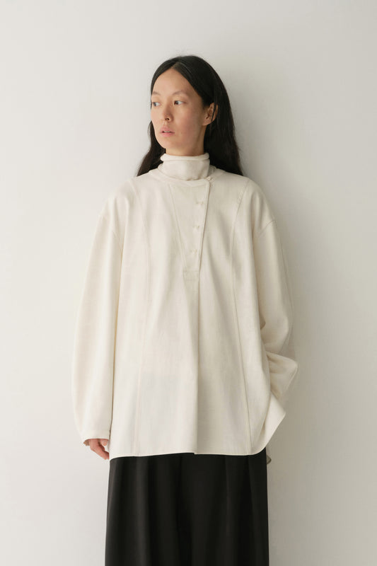 #color_off white