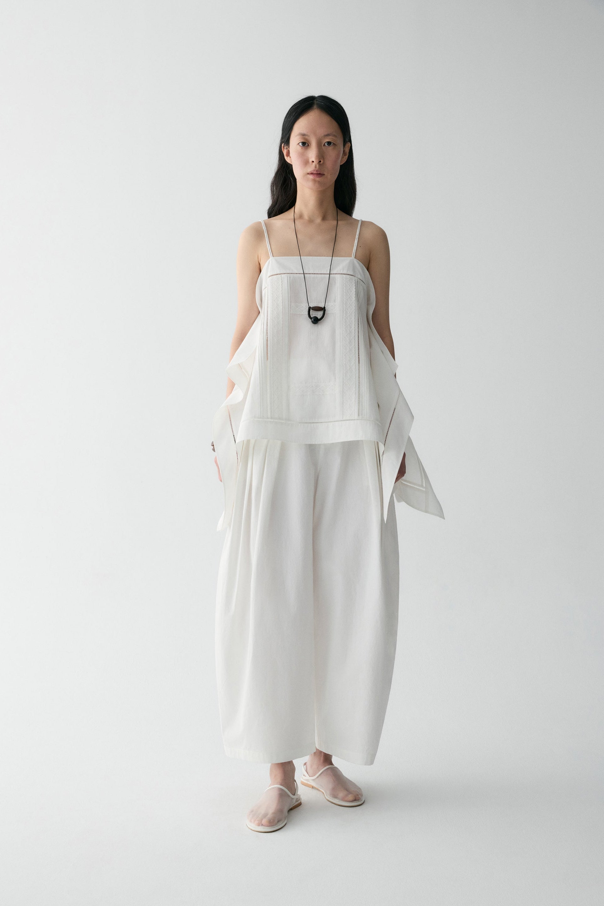 #color_off white