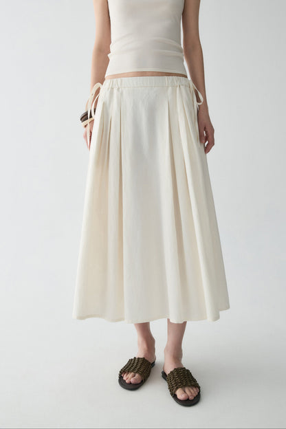 #color_cream white