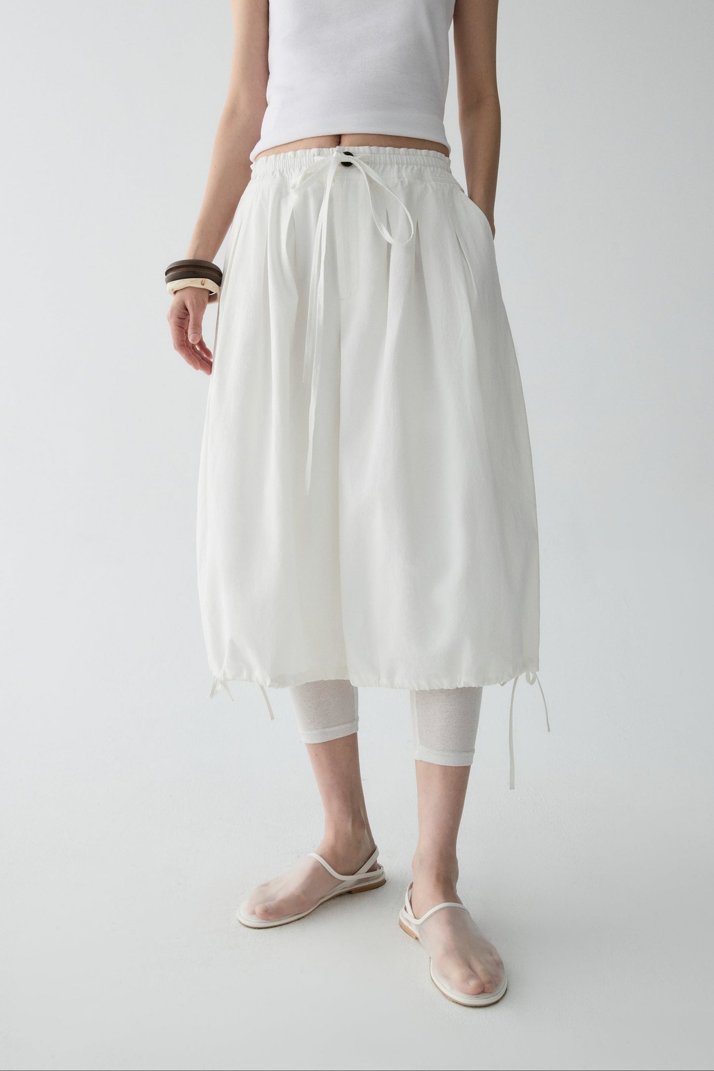#color_off white
