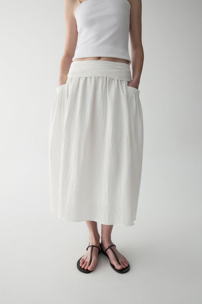 #color_off white