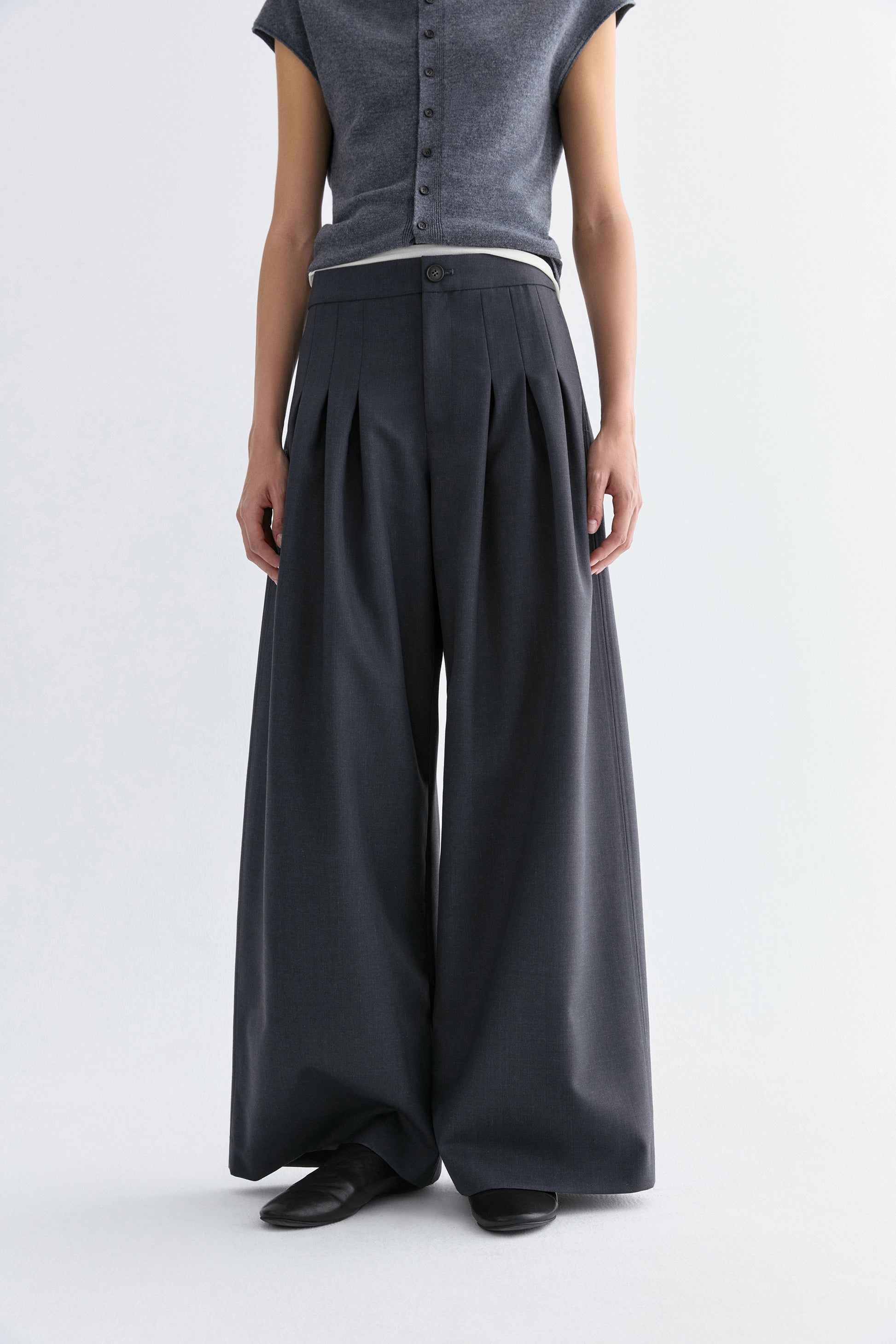 #color_dark gray