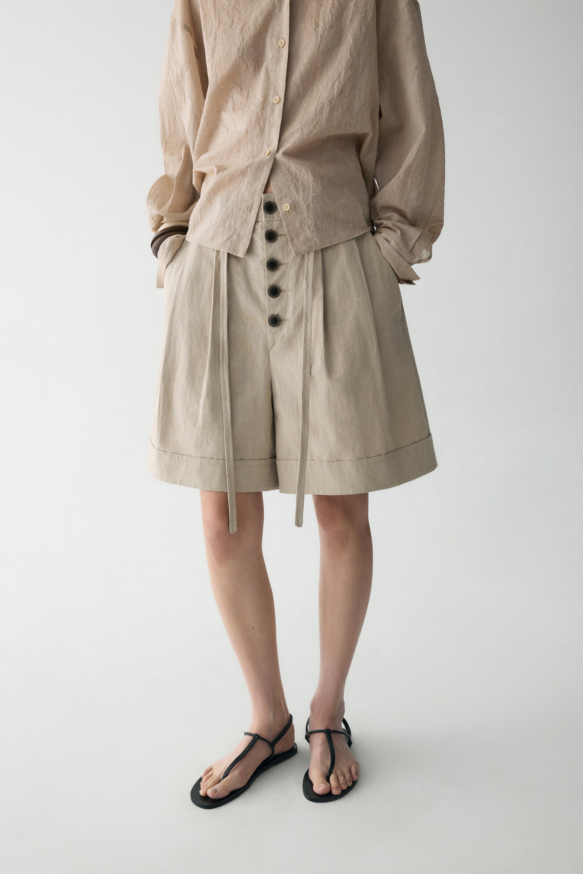 #color_light khaki