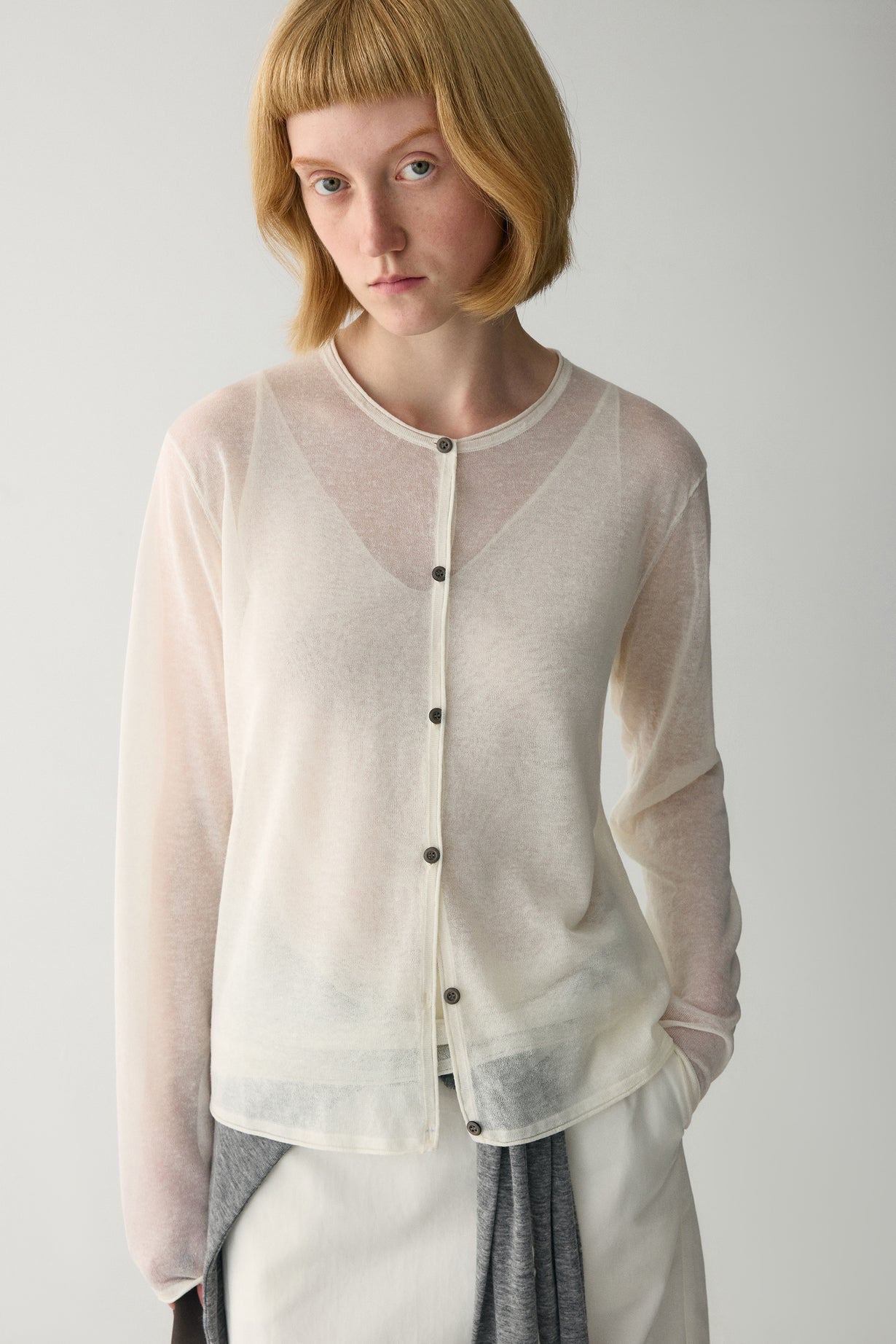#color_off white