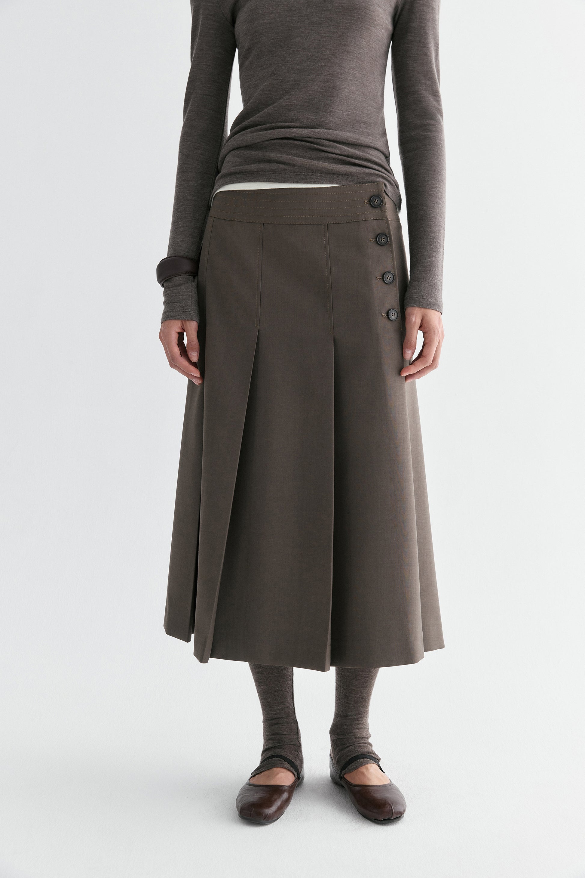 #color_raw umber