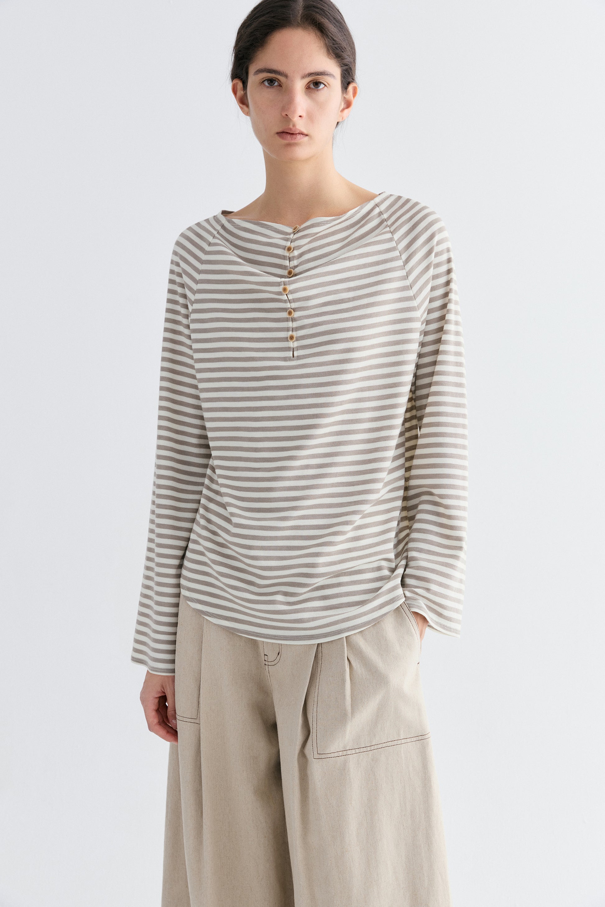#color_light khaki