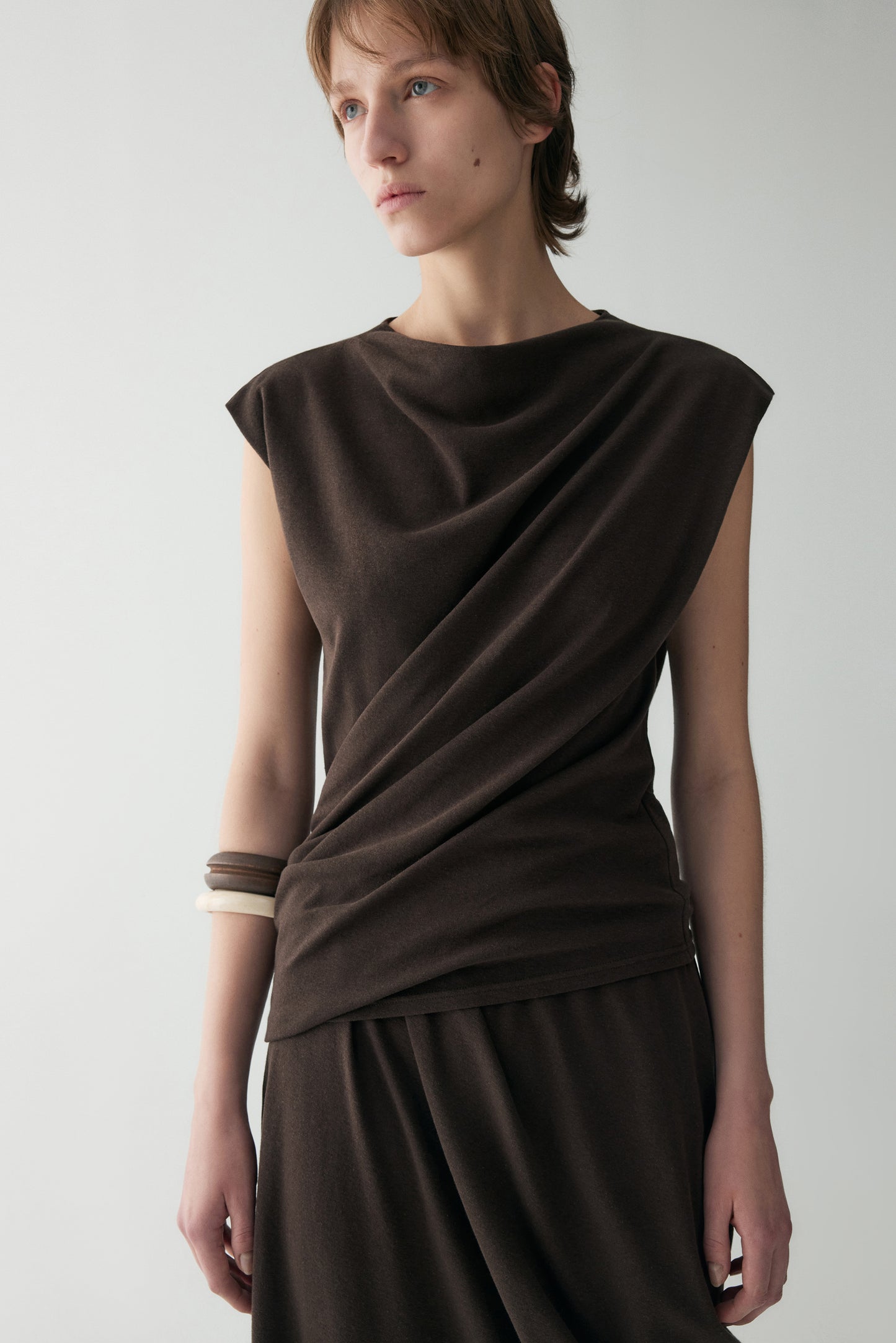 #color_raw umber