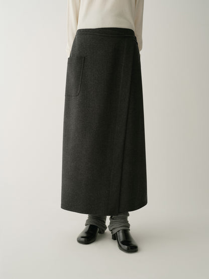 #color_black ash