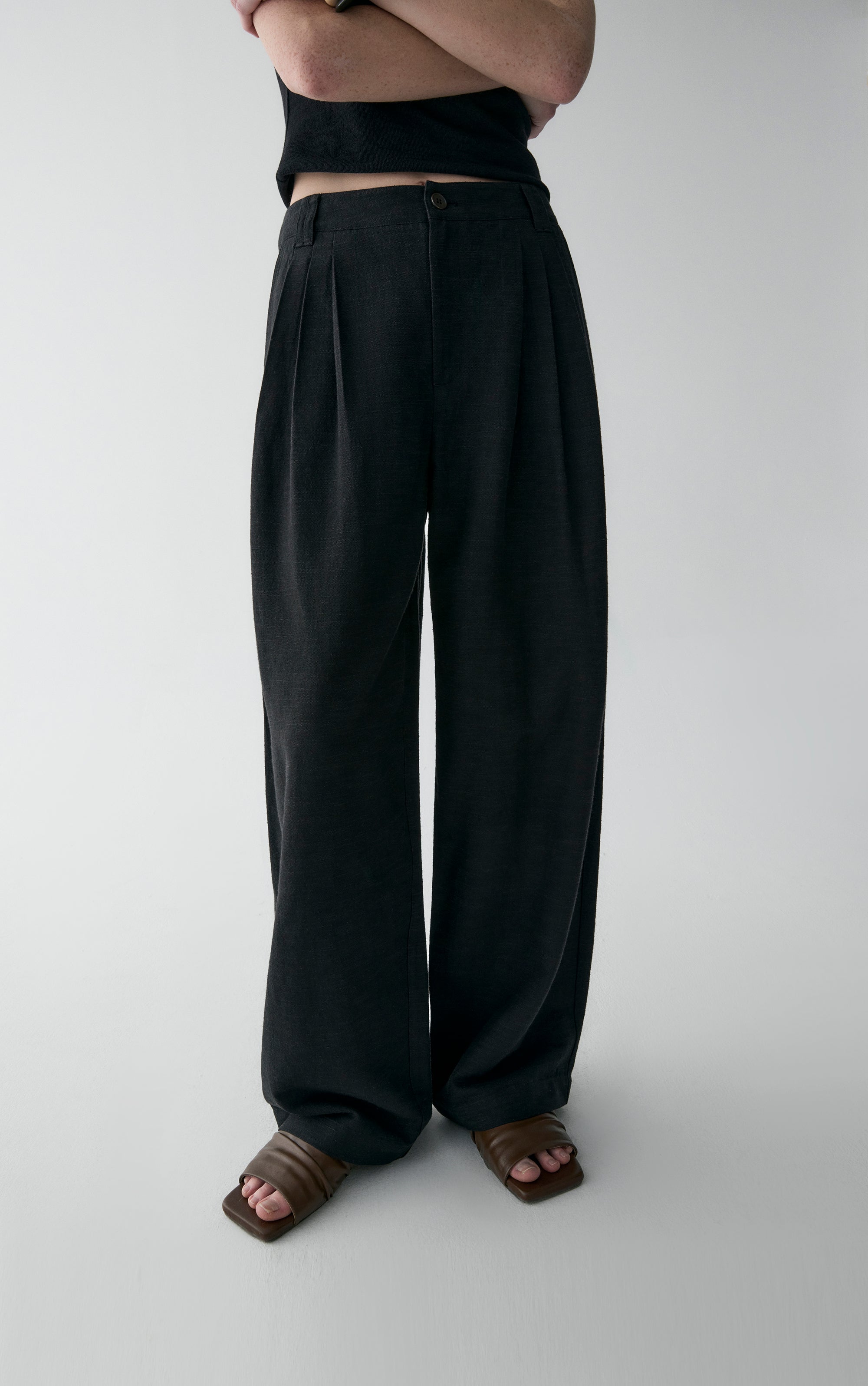 Pleated Straight-leg Pants