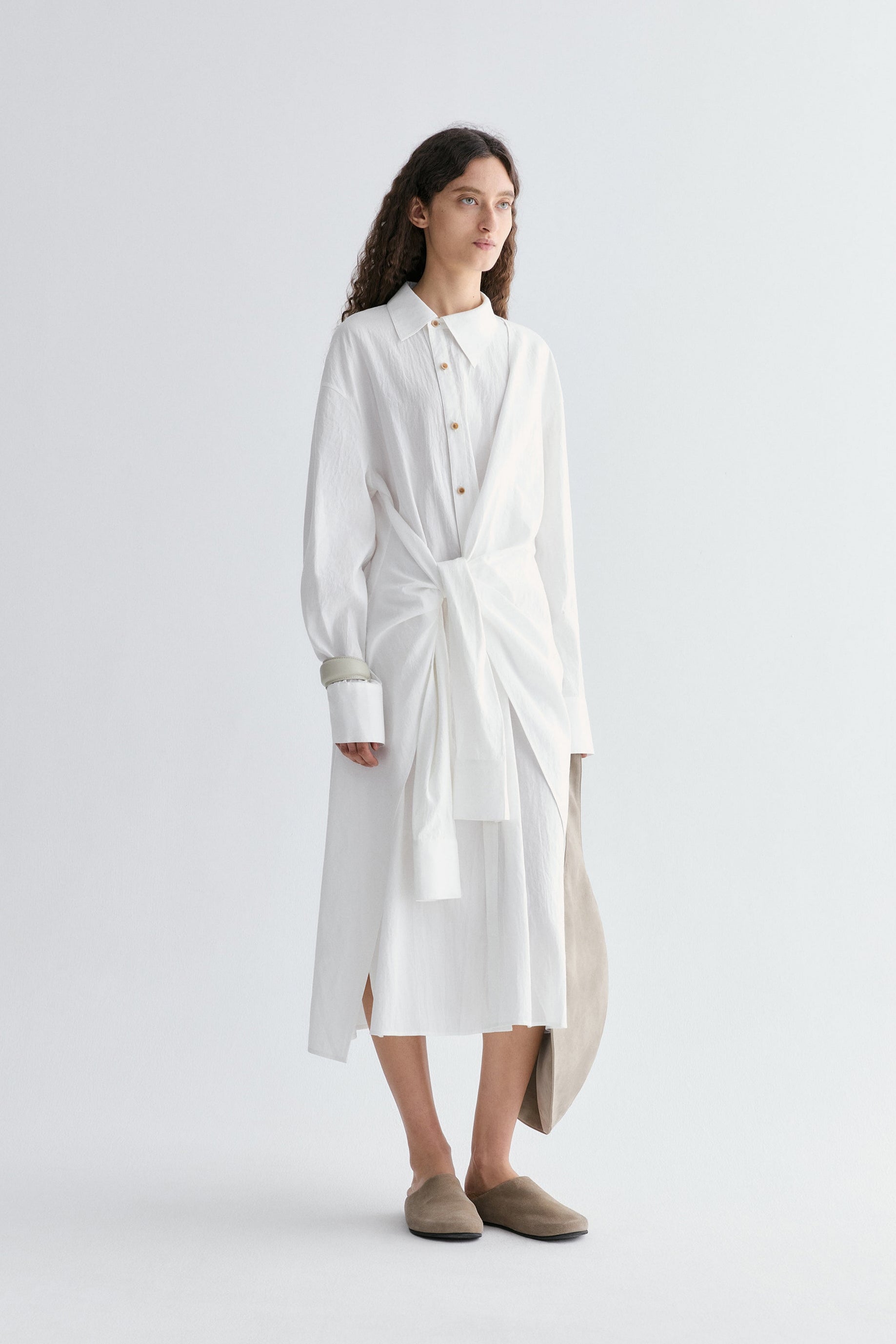 #color_off white