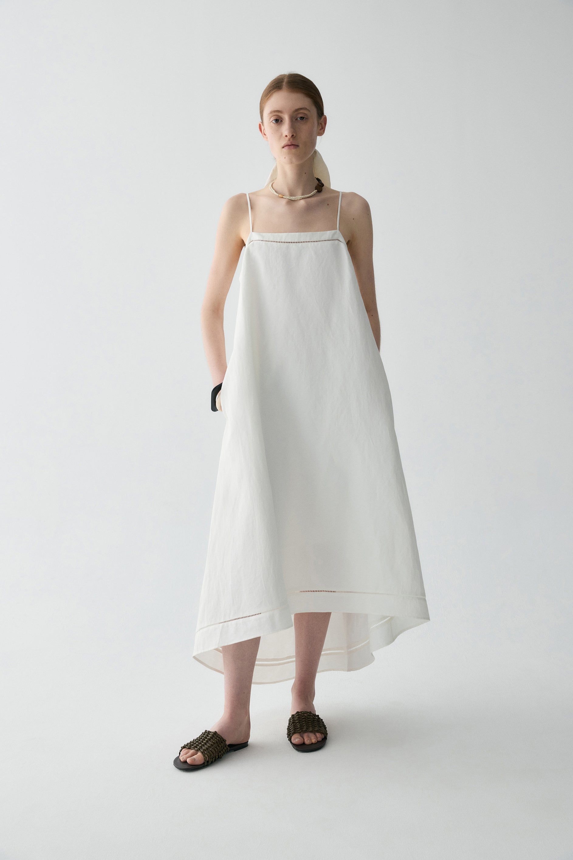 #color_off white