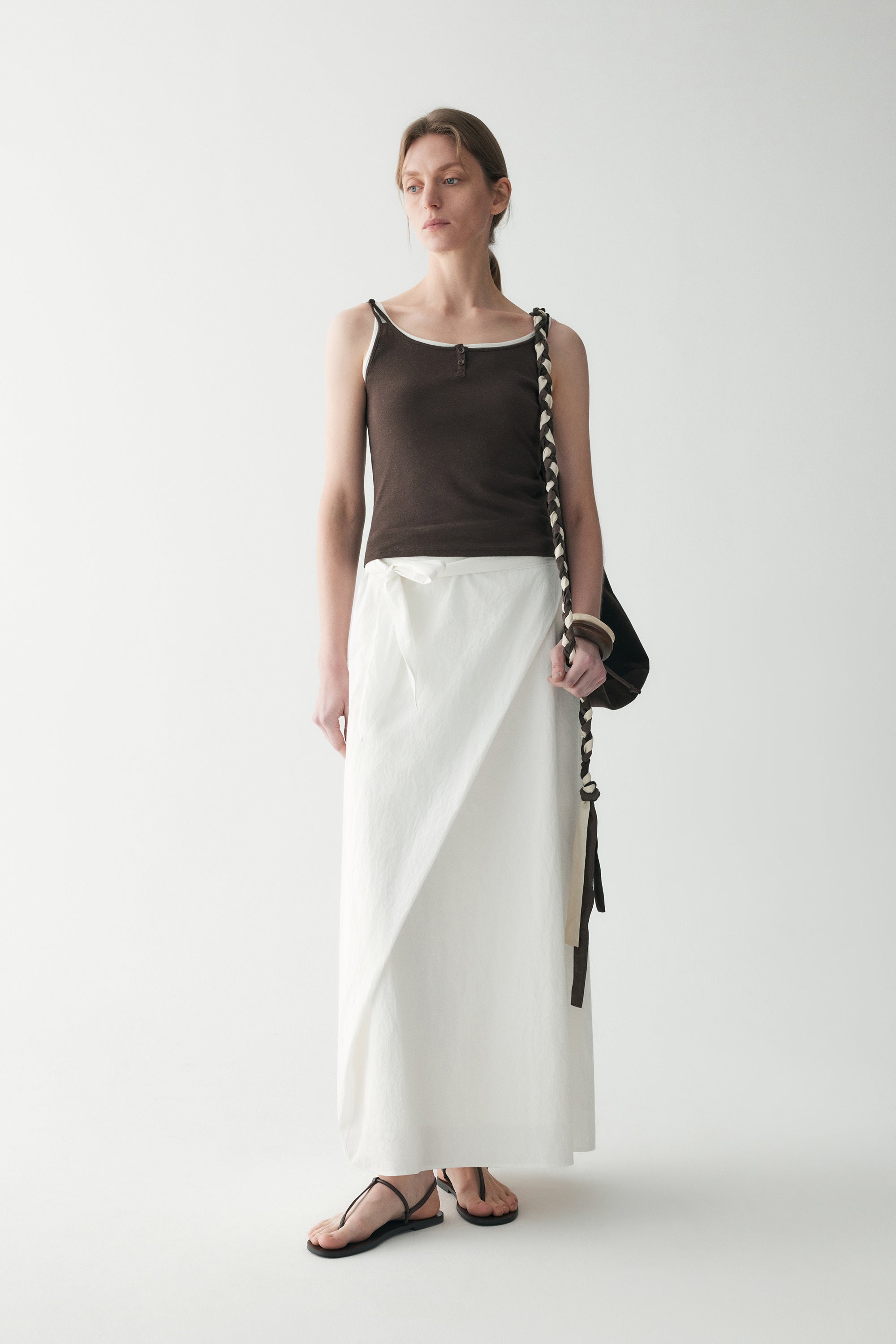 #color_off white