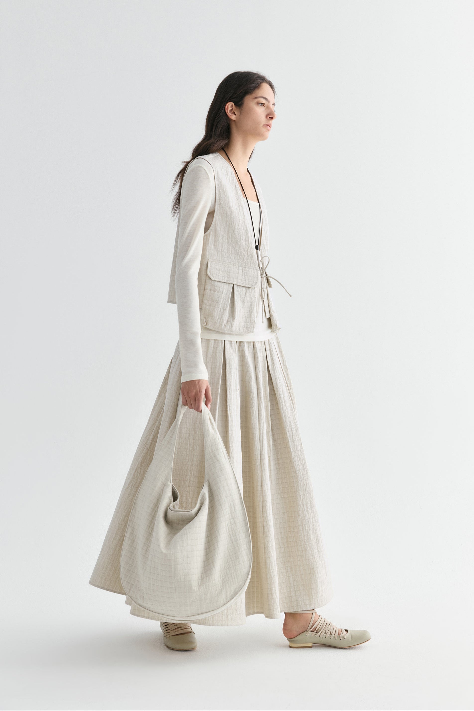 #color_off white