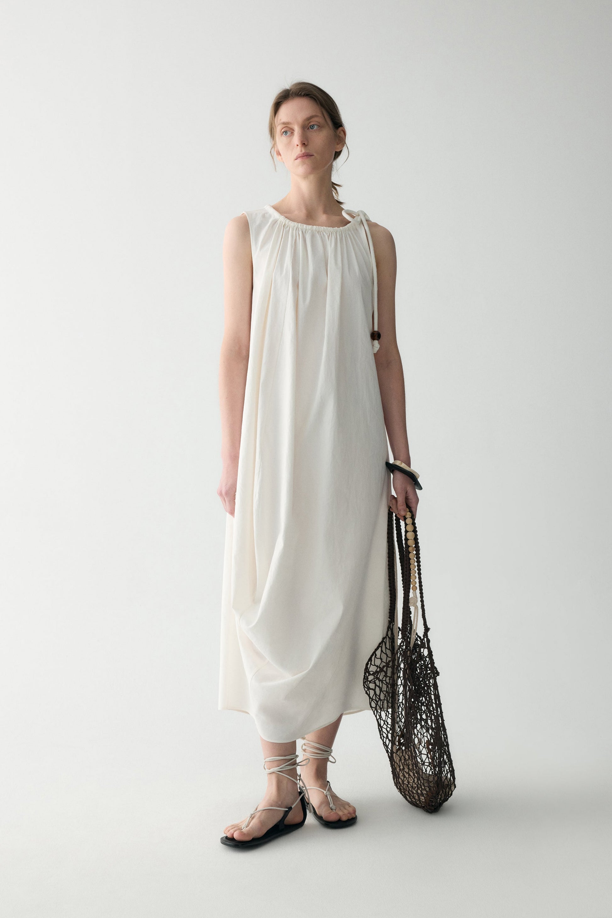 #color_cream white