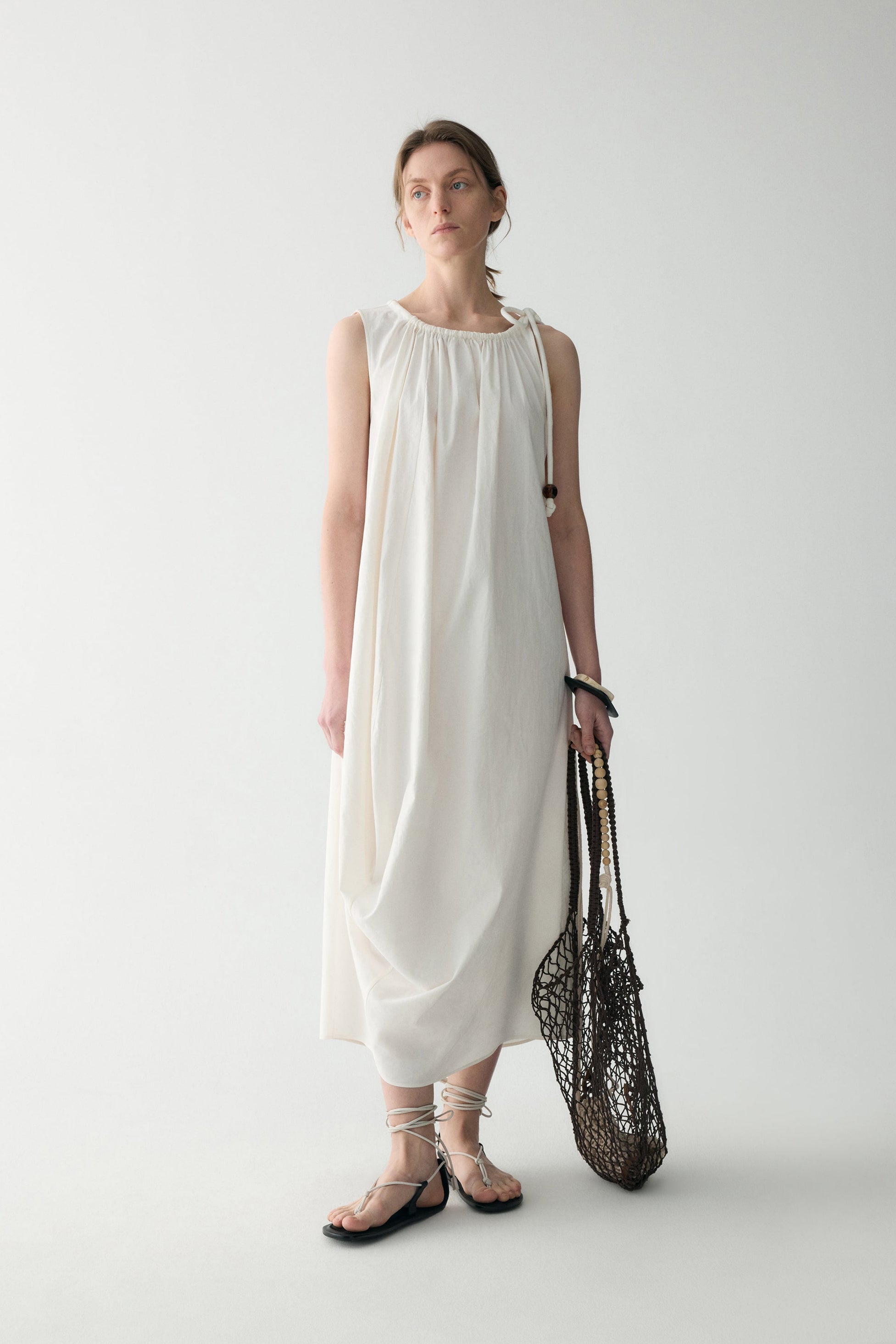 #color_cream white