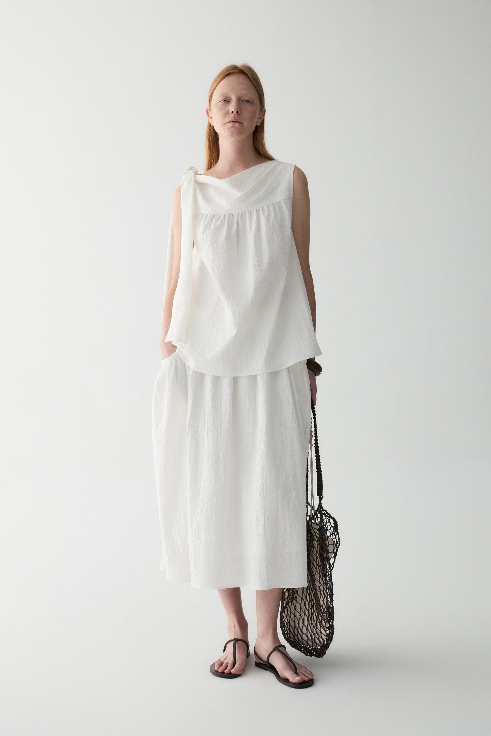 #color_Off white