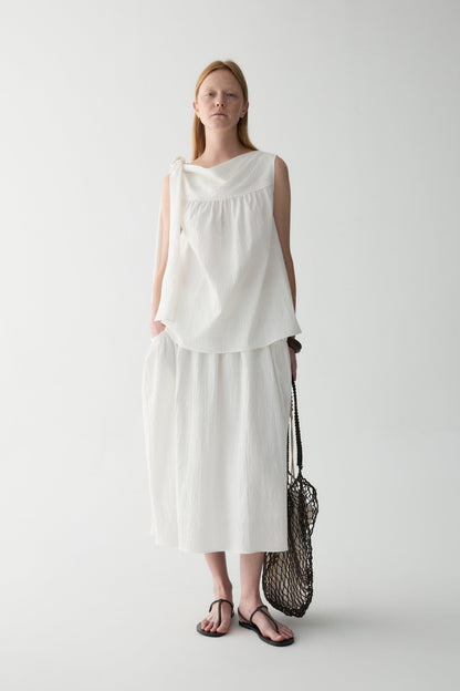 #color_Off white