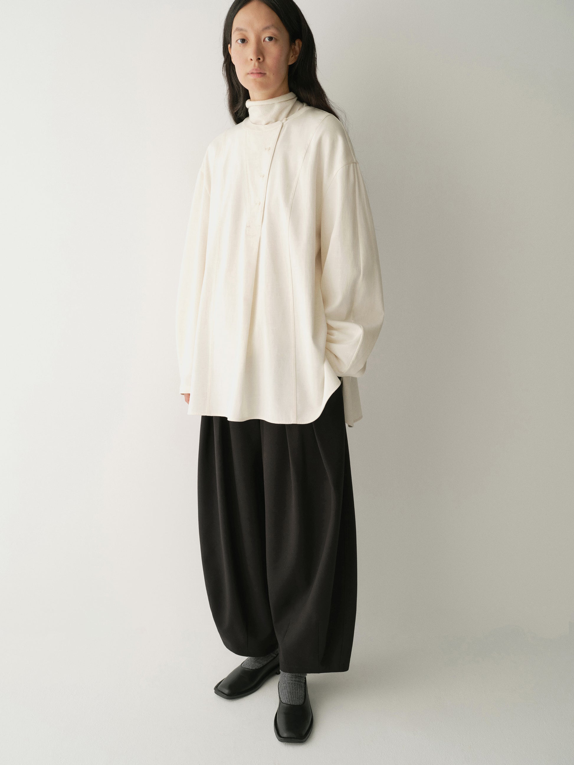 #color_off white