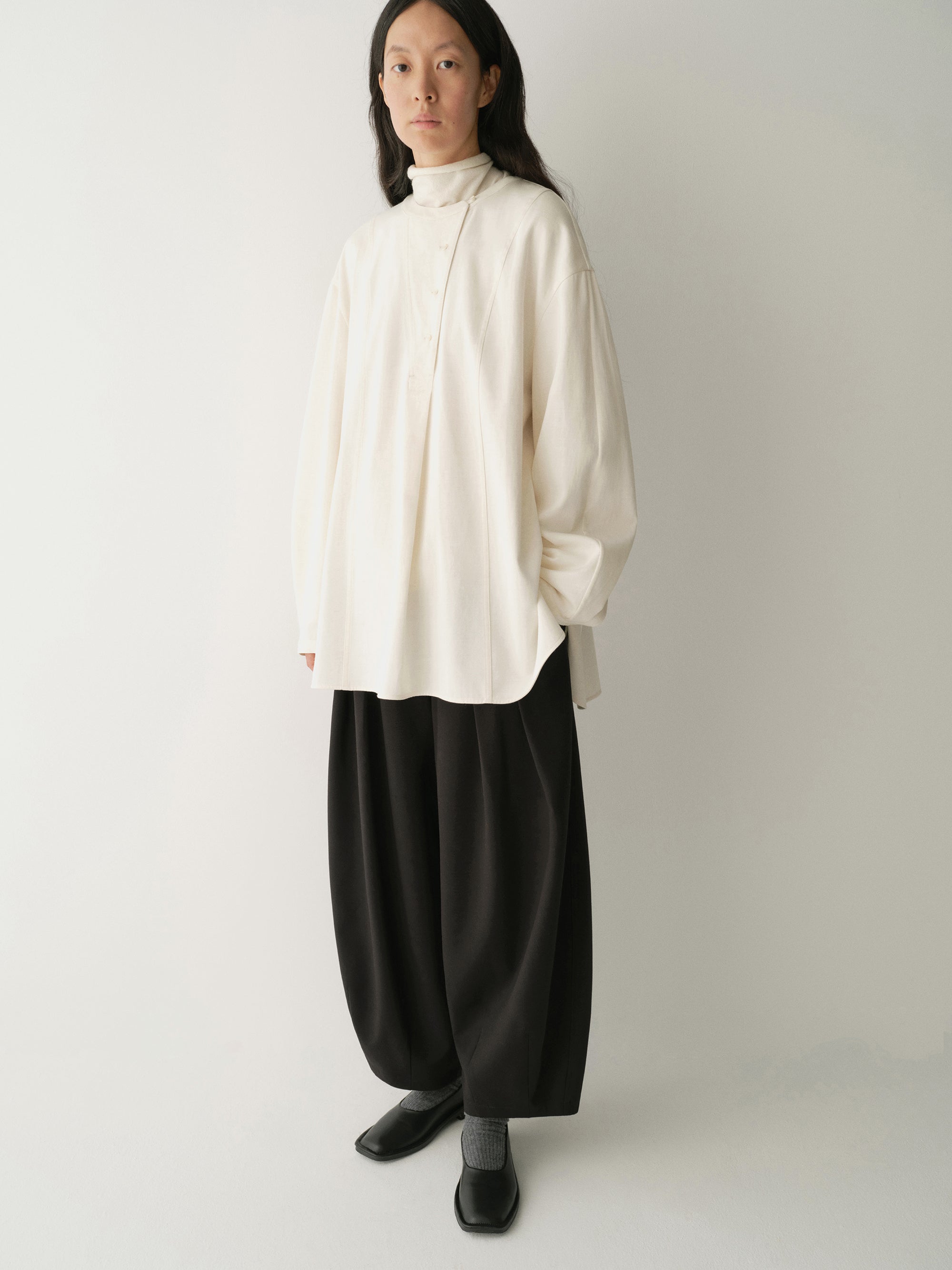 #color_off white