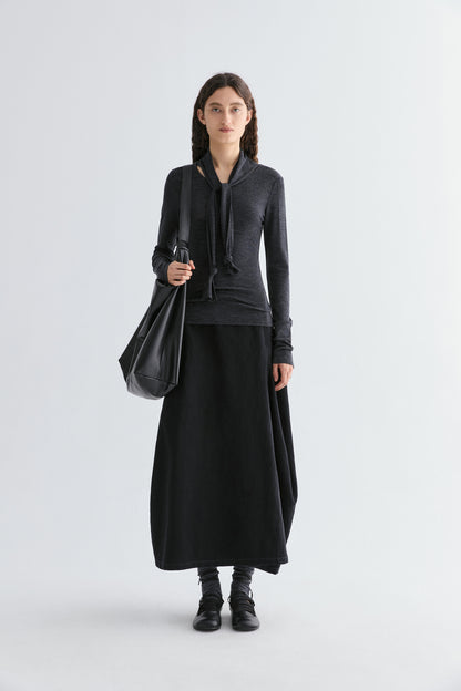 #color_black ash