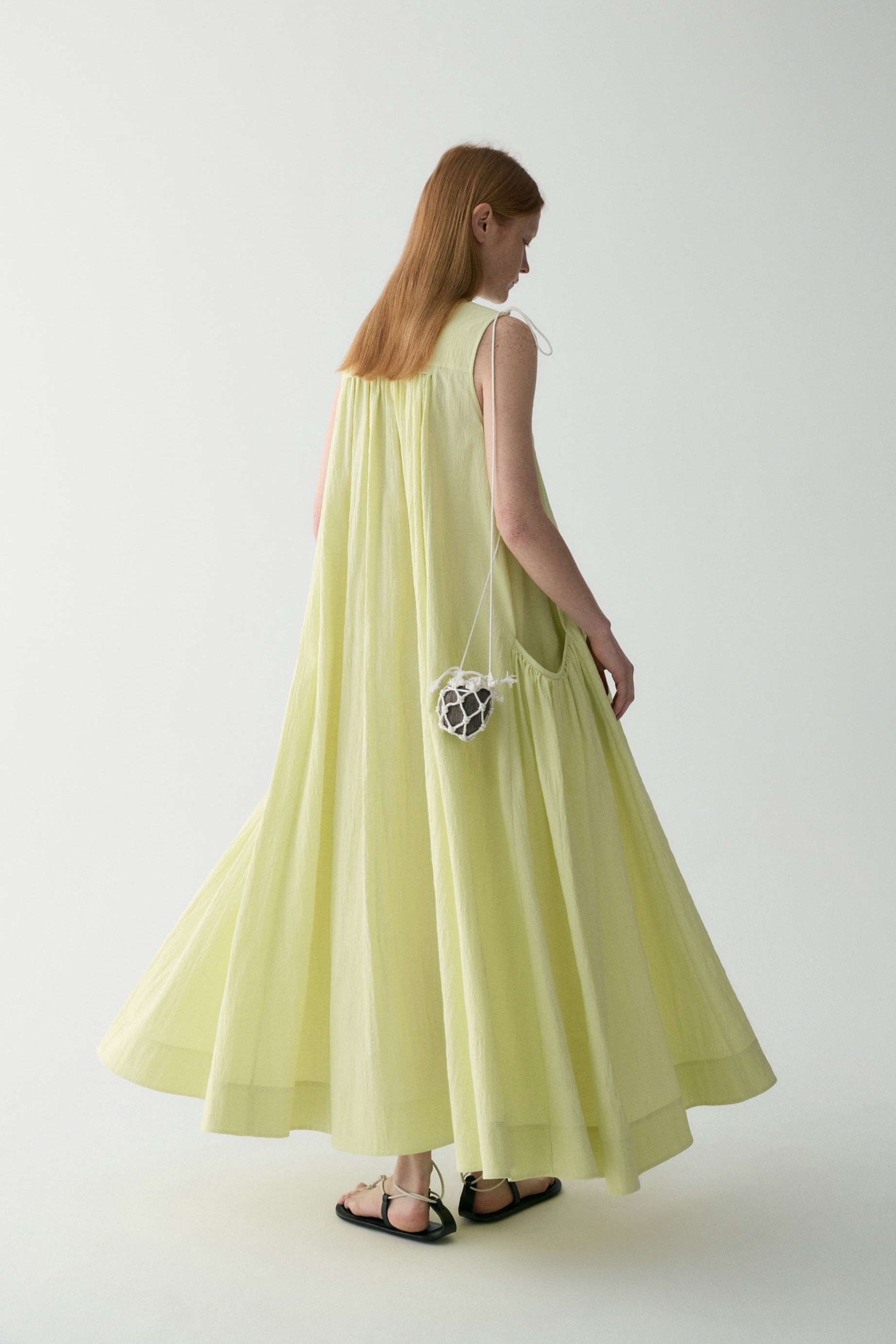 #color_Ivory