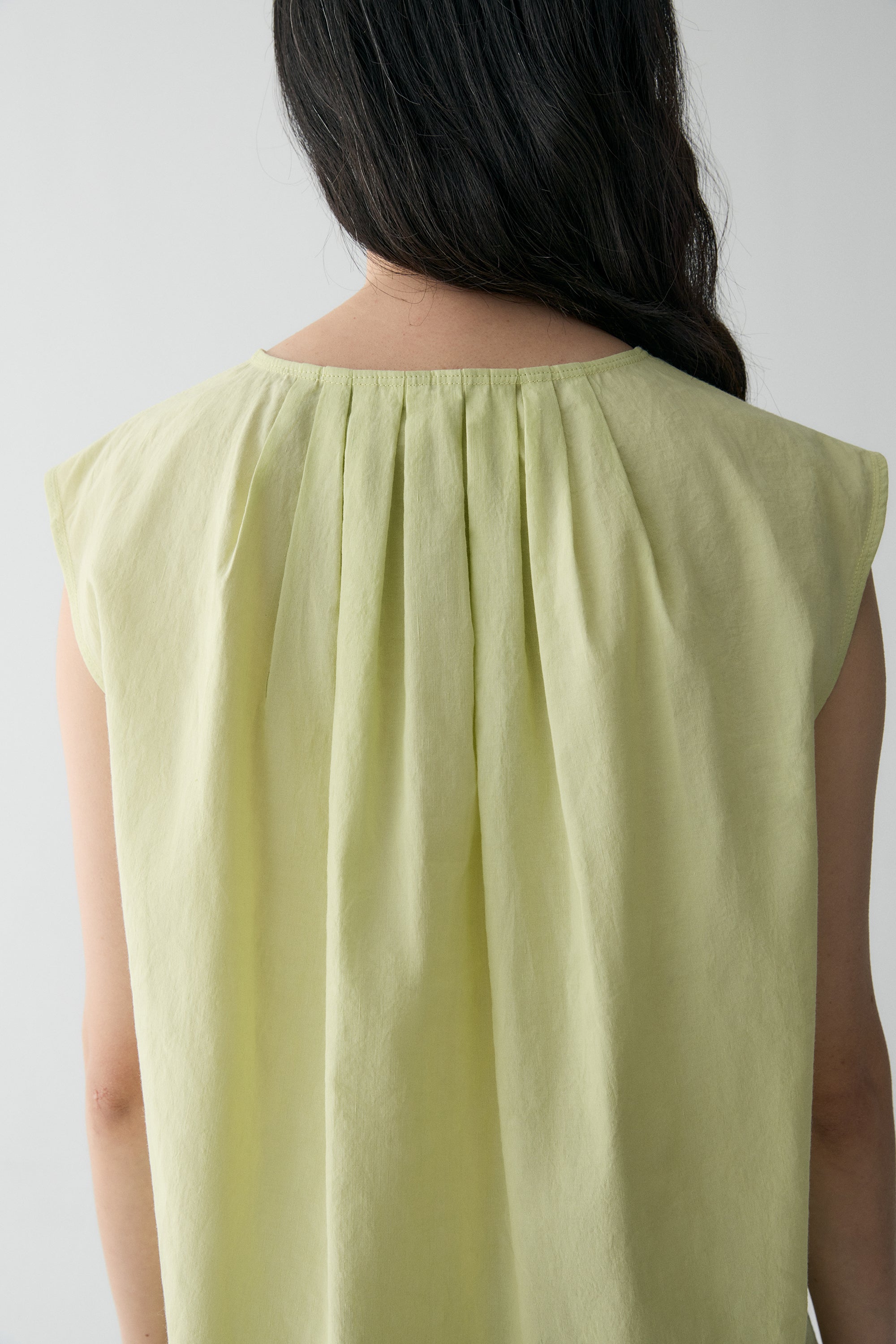 #color_Ivory