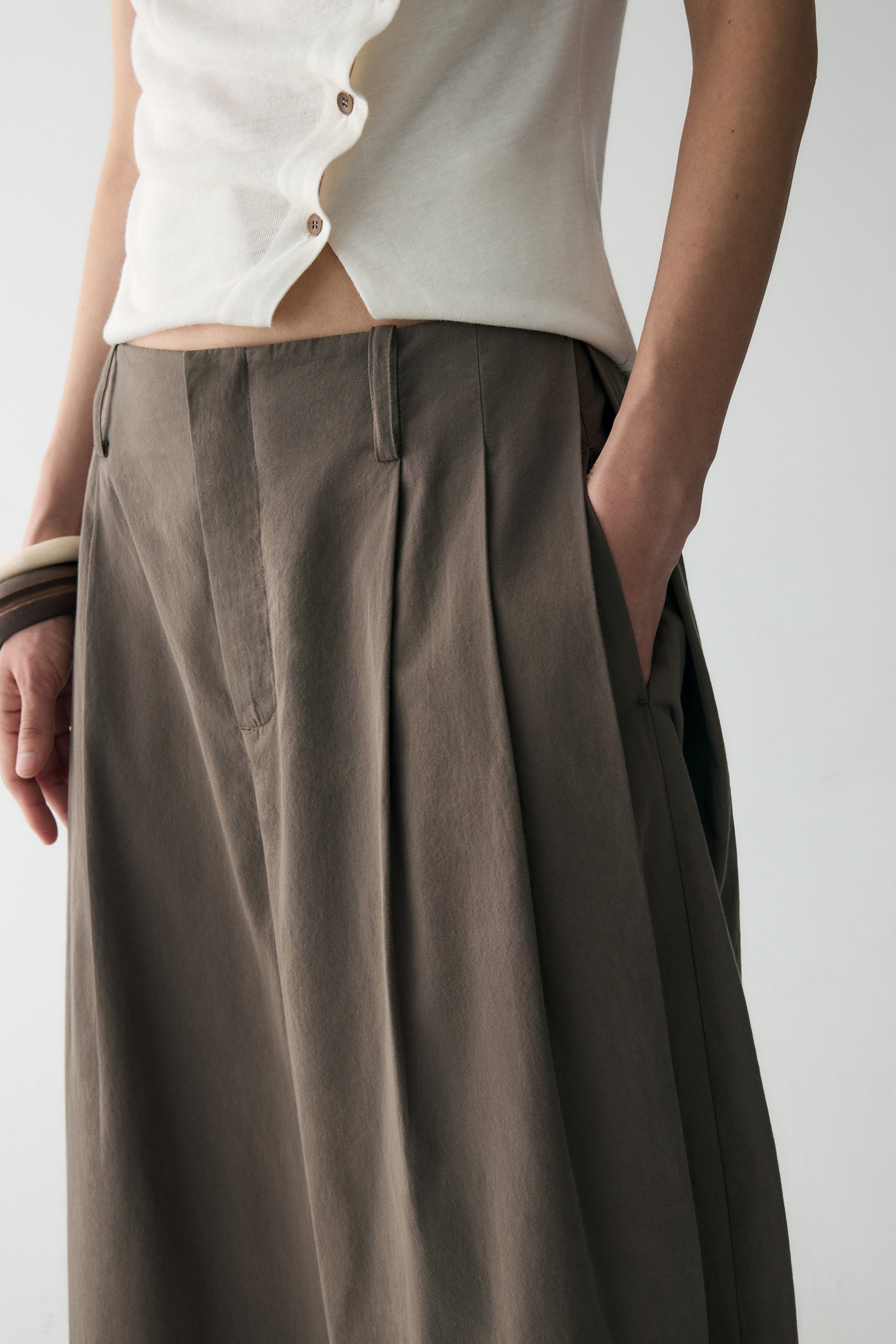 #color_raw umber