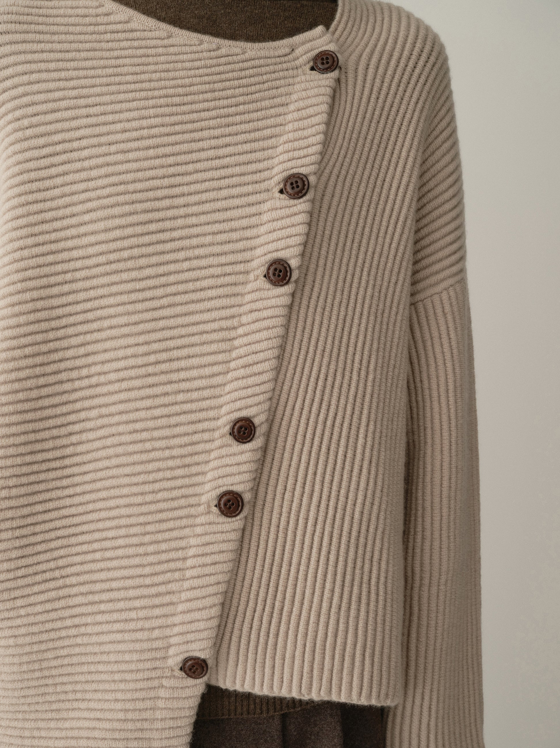 #color_light khaki