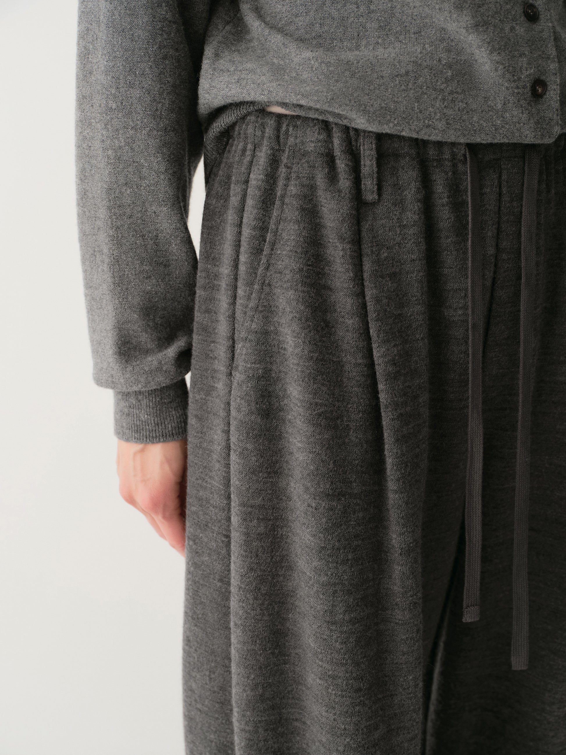 #color_dark gray