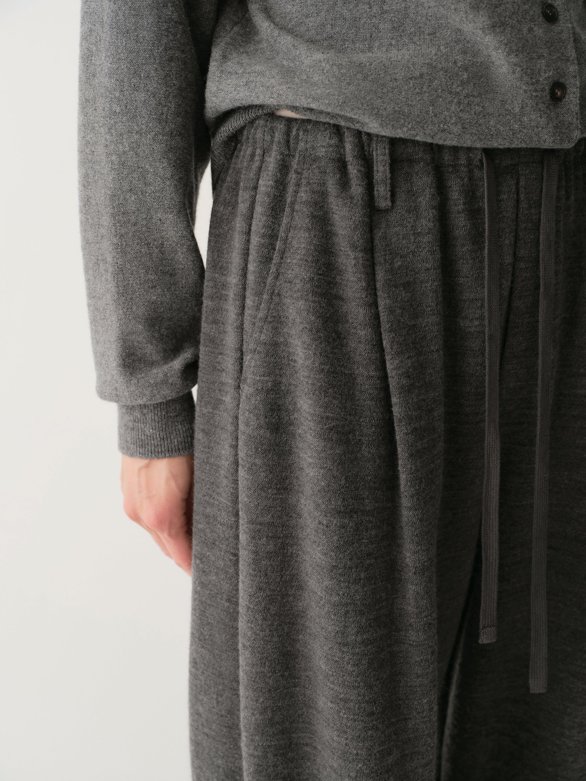 #color_dark gray
